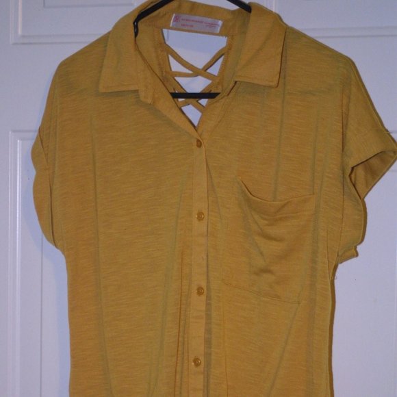 No Boundaries Juniors' button down tie front shirt - Picture 1 of 4
